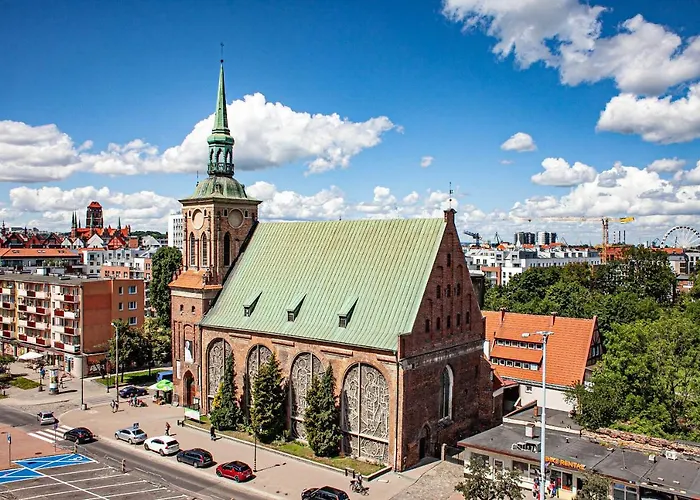 Euro New Gardens Delux アパート